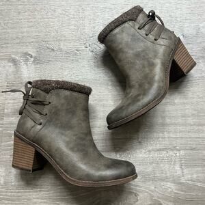 Roxy Dakota Sz 8 Booties Faux Leather Sherpa Lined Block Heels Boho Western Tie